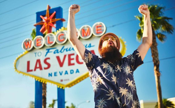 Découvrez le style exotique : Le monde des chemises hawaïennes pour homme